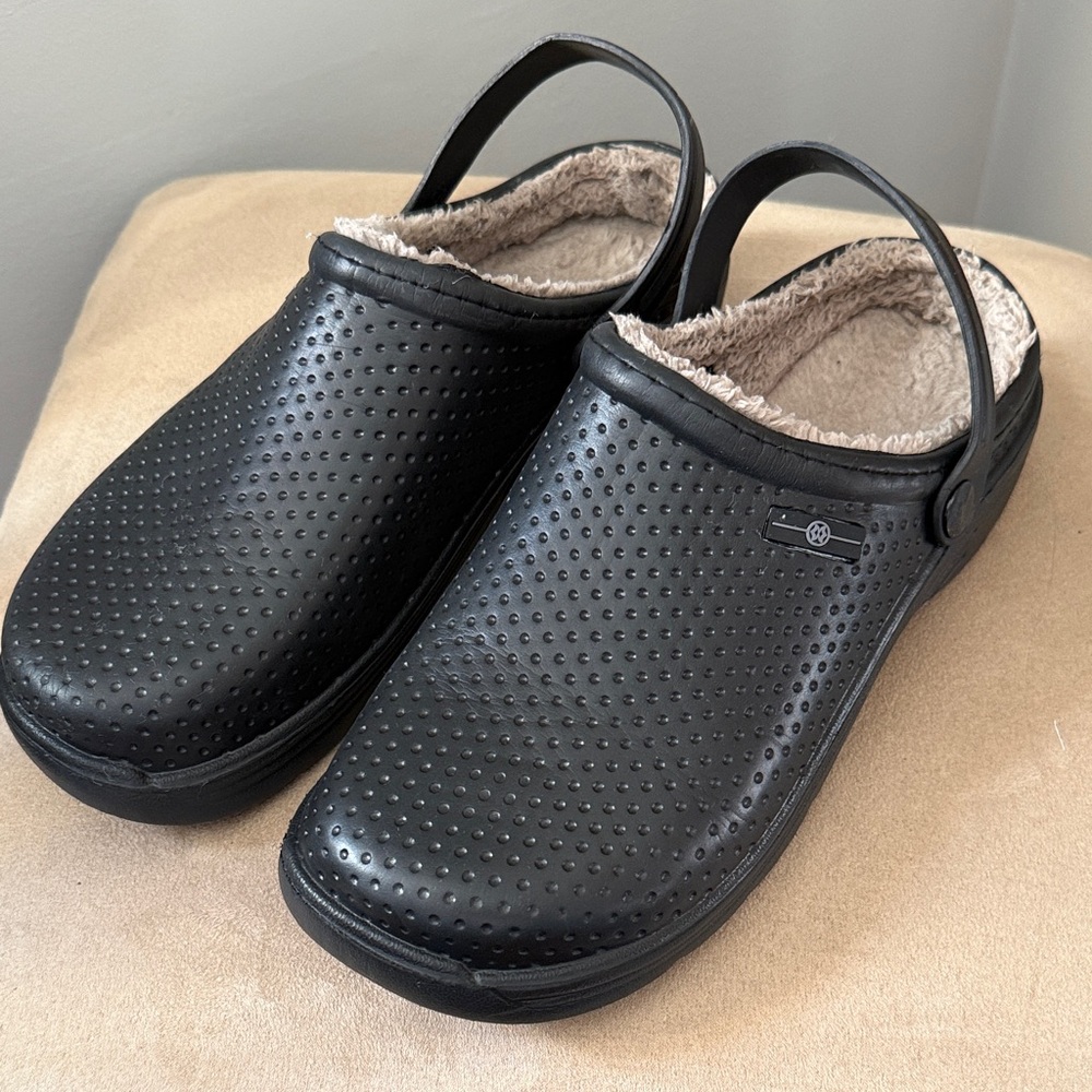 Indoor Outdoor Lined Waterproof Clogs